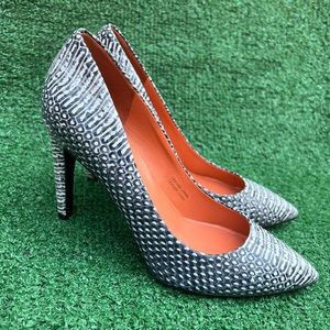 Via Spiga Snakeskin Print Heel size USA 6M pre-owned